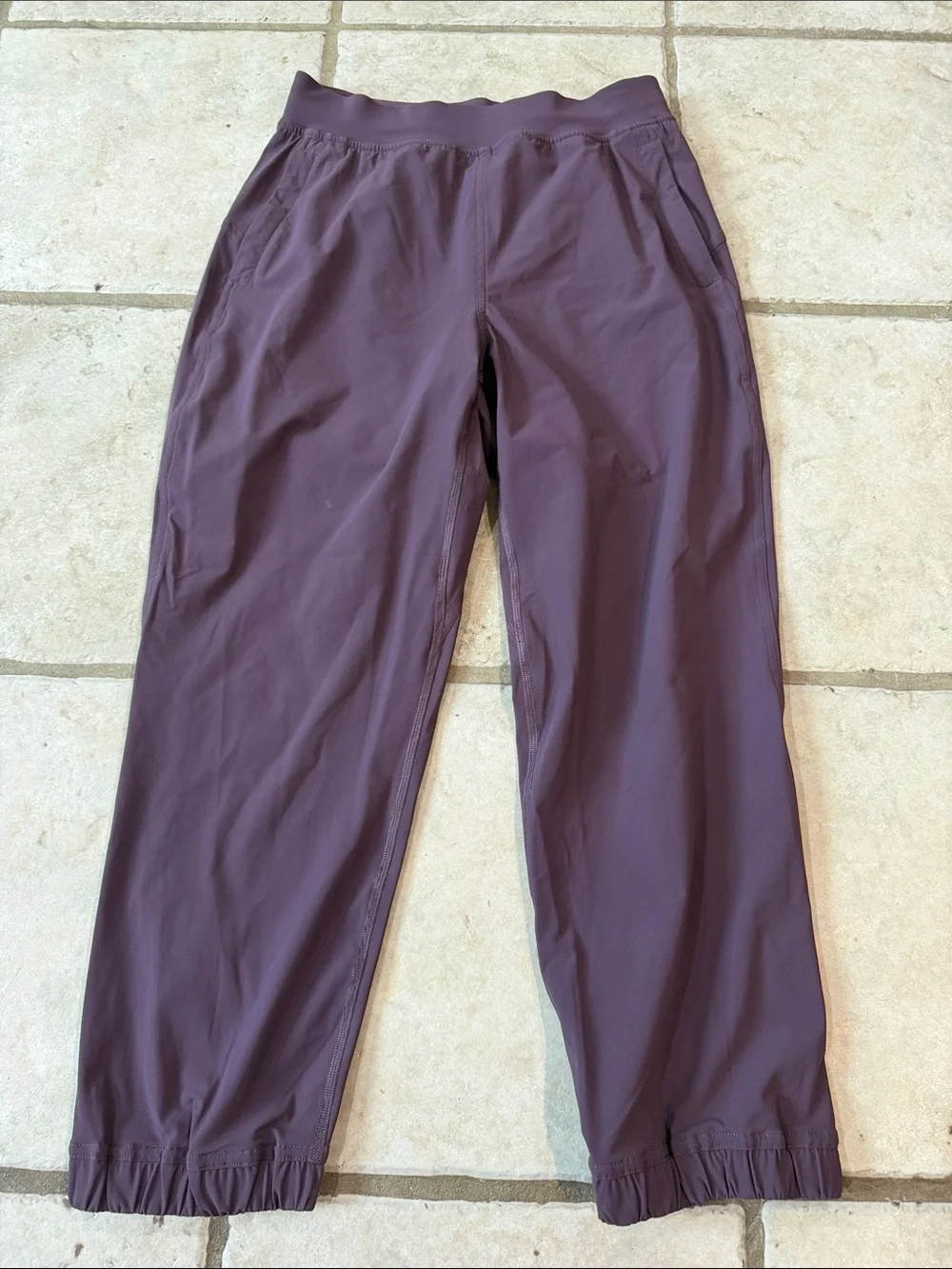Lululemon Adapted State High-Rise Cropped Jogger